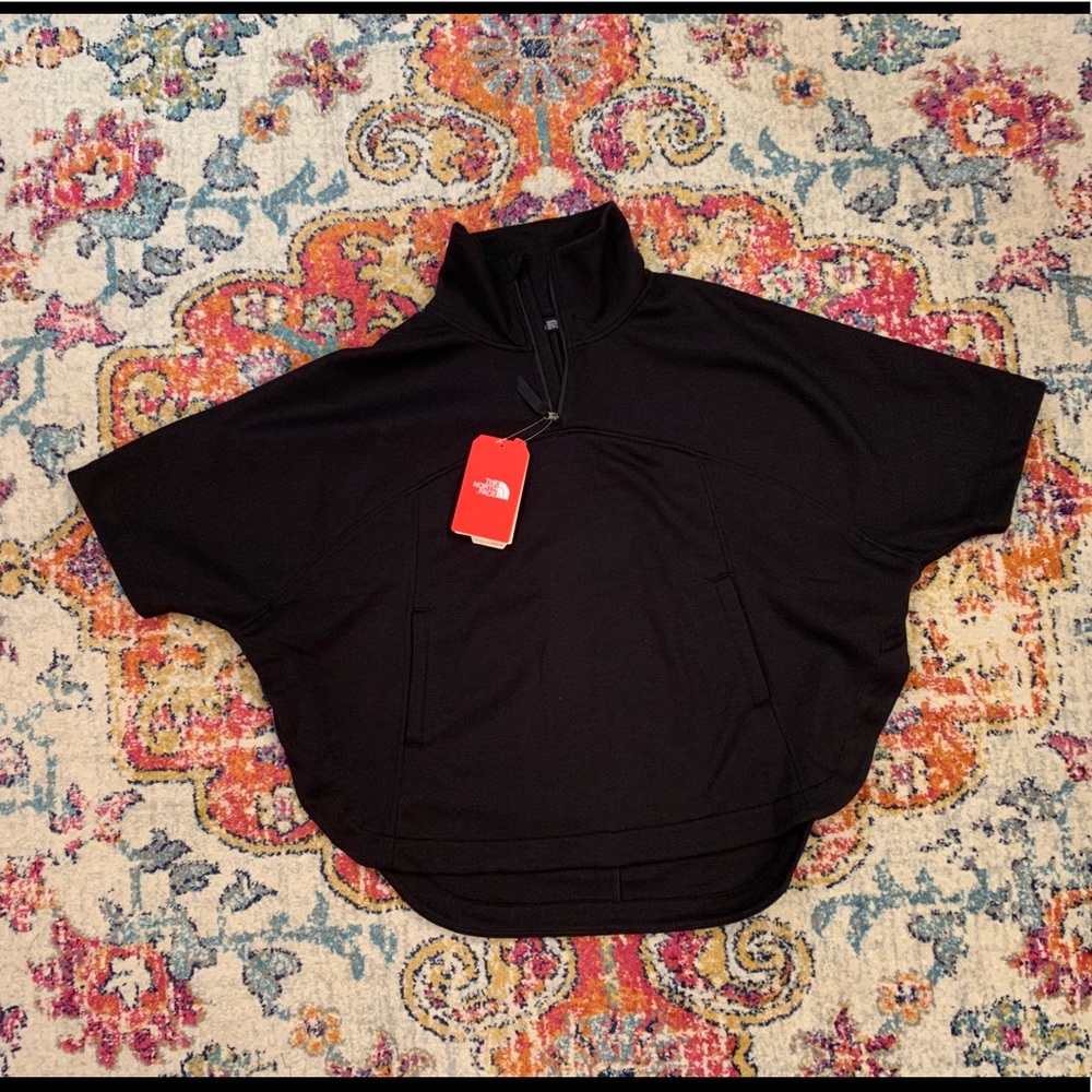 NWT North Face Slacker Poncho - XSmall